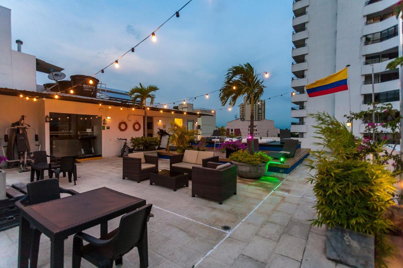 Aqua Granada Hotel Cali Exterior photo